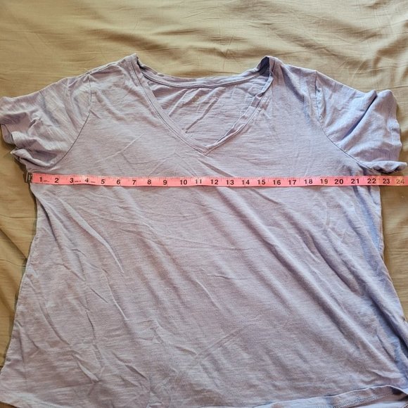 XL Ricki's Basic Purple V-Neck Tee - Picture 8 of 9